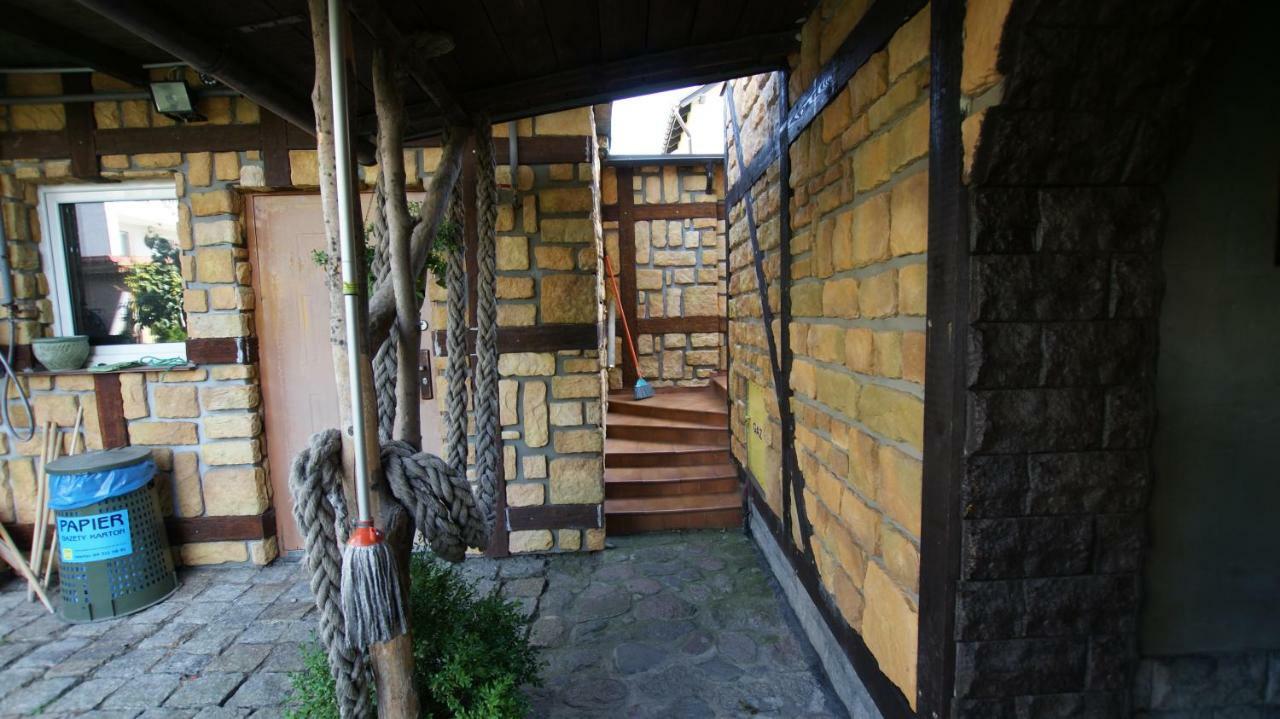 Willa U Damiana - Pokoje Noclegi Nad Morzem Großmöllen Exterior foto